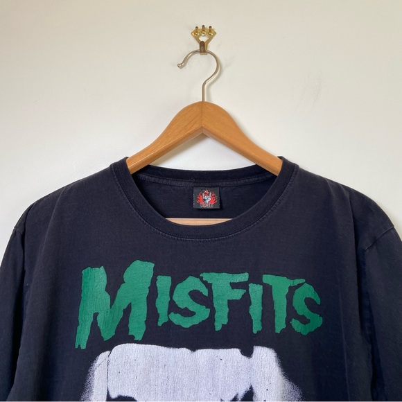 Vintage Misfits Long Sleeve Shirt - Picture 2 of 9